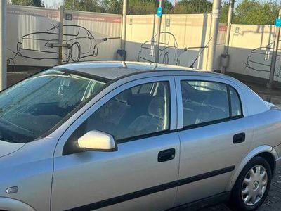 Srebrny Używany 1998 Opel Astra Sedan/Limuzyna | 1500 zł