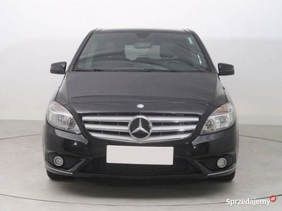 Mercedes B180