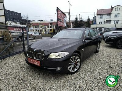 Czarny Używany 2011 BMW 525 Kombi | 42 900 zł (Dość drogi)