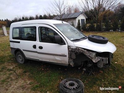 używany Opel Combo 1,6 LPG cały na czesci