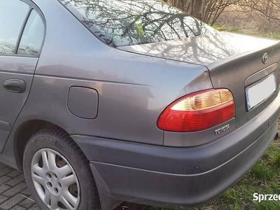 Używany Toyota Avensis 2001