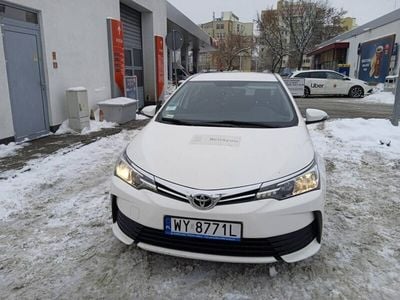Używany Toyota Corolla 132 KM (97 kW) 2018 Biały Coupe