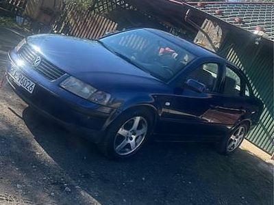 Granatowy Używany 1996 VW Passat Sedan/Limuzyna | 6600 zł