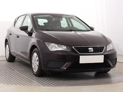 Niebieski Używany 2018 Seat Leon Hatchback | 33 999 zł (Super Cena)