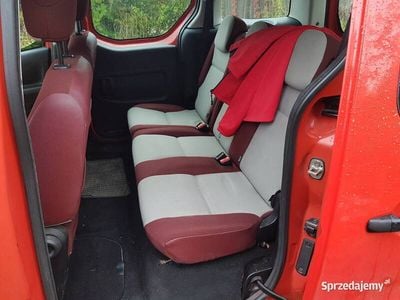 Używany Peugeot Partner 2014 Czerwony Minivan