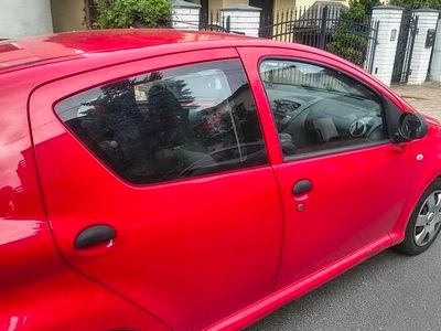 Czerwony Używany 2007 Toyota Aygo Hatchback | 6900 zł (Uczciwa cena)