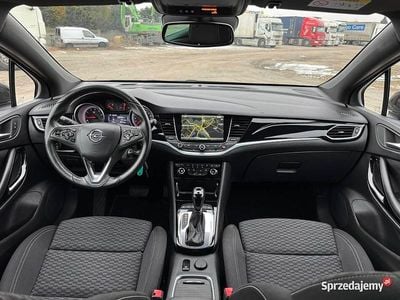 Używany Opel Astra 2017 Brązowy Hatchback
