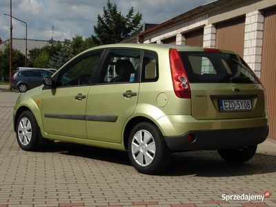 używany Ford Fiesta 2007 salon polska Klimatyzacja