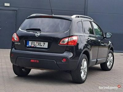 Czarny Używany 2010 Nissan Qashqai SUV | 37 900 zł (Drogi)