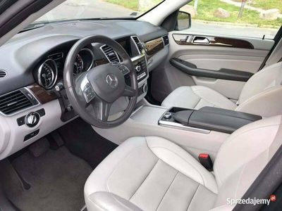 używany Mercedes ML350