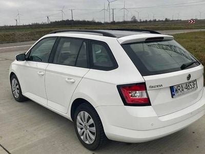Biały Używany 2016 Skoda Fabia Kombi | 33 800 zł (Uczciwa cena)