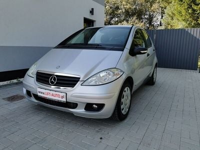Używany Mercedes A180 110 KM (80 kW) 2005 Srebrny Sedan/Limuzyna