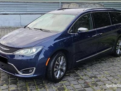 Inny kolor Używany 2019 Chrysler Pacifica Limited SUV | 112 000 zł (Drogi)