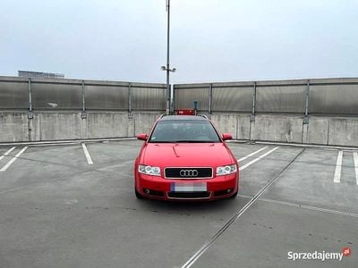 Czerwony Używany 2002 Audi A4 S-Line Kombi | 13 900 zł (Dość drogi)