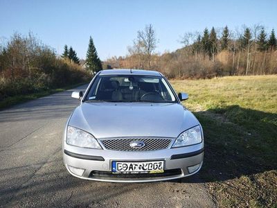 Srebrny Używany 2004 Ford Mondeo Hatchback | 4200 zł