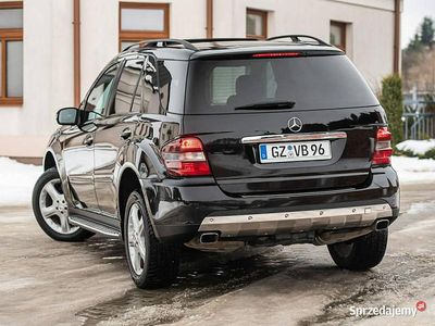 Używany Mercedes ML320 AMG line 224 KM (164 kW) 2008 Czarny SUV