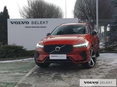 Używany Volvo XC60 349 KM (256 kW) 2025 Czerwony SUV