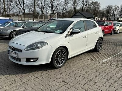 Biały Używany 2011 Fiat Bravo Sport Hatchback | 24 900 zł (Dość drogi)