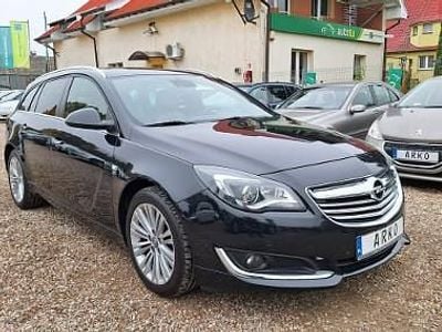 Używany Opel Insignia Country Tourer OPC 163 KM (119 kW) 2014 Czarny Kombi