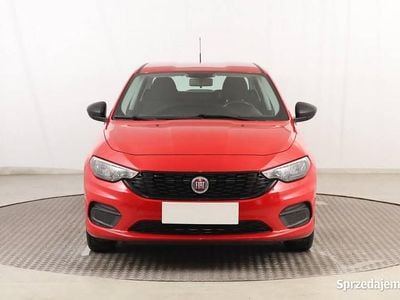 Czerwony Używany 2020 Fiat Tipo Sedan/Limuzyna | 39 999 zł (Uczciwa cena)