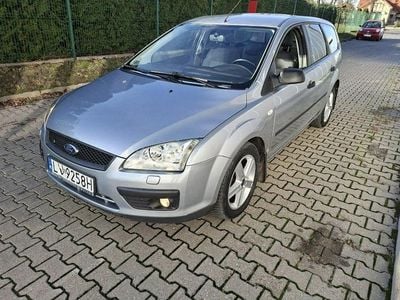 Szary Używany 2005 Ford Focus Kombi | 7500 zł (Uczciwa cena)
