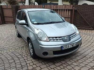 Używany Nissan Note Acenta 88 KM (64 kW) 2007 Srebrny Hatchback