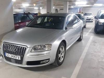Srebrny Używany 2006 Audi A8 Ambiente Sedan/Limuzyna | 26 500 zł