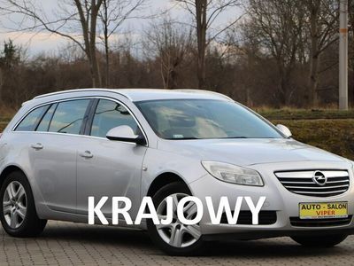 Używany Opel Insignia 131 KM (96 kW) 2010 Srebrny metalik (metallic) Sedan/Limuzyna