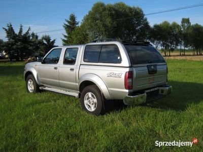 używany Nissan Navara Navara2.5TDI 133KM 2004r Klimatronic