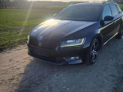 Używany Skoda Superb SportLine 2018 Czarny Kombi