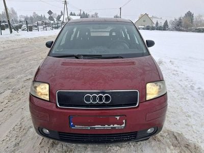 Bordowy (metalik) Używany 2000 Audi A2 Hatchback | 4999 zł