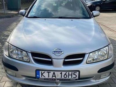 używany Nissan Almera 