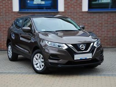 Brązowy Używany 2017 Nissan Qashqai SUV | 49 900 zł (Uczciwa cena)