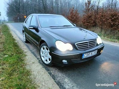 Używany Mercedes C320 2006 Czarny Sedan/Limuzyna