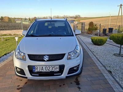 Biały Używany 2012 Suzuki SX4 SUV | 36 500 zł