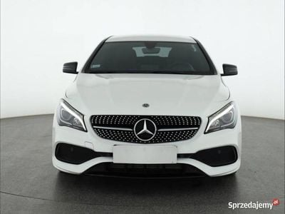 Mercedes CLA200