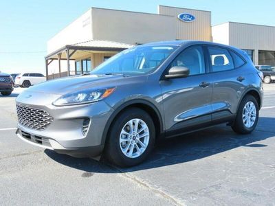 używany Ford Kuga 1.5dm 181KM 2021r. 14 100km