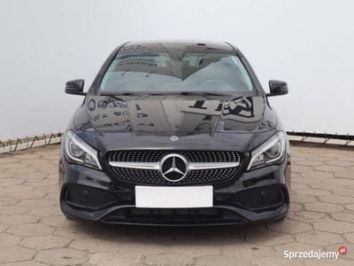 Mercedes CLA200
