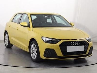 Używany Audi A1 116 KM (85 kW) 2020 Żółty SUV