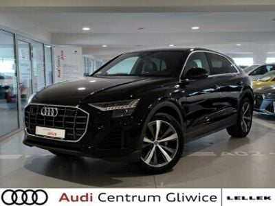 Czarny Używany 2019 Audi Q8 S-Line SUV | 279 900 zł