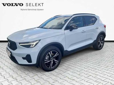Niebieski Używany 2025 Volvo XC40 SUV | 169 990 zł (Dość drogi)