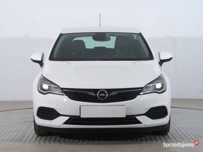 używany Opel Astra 1.2 Turbo