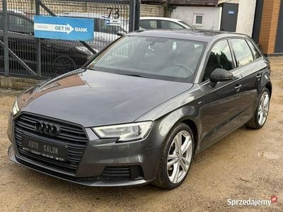 Używany Audi A3 Sportback S-Line 120 KM (88 kW) 2017 Szary Hatchback