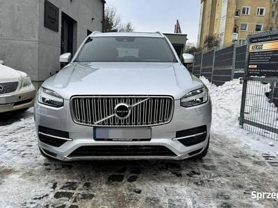 Srebrny Używany 2017 Volvo XC90 SUV | 97 000 zł