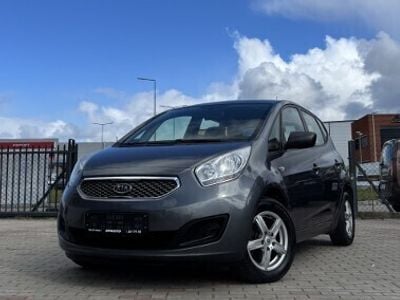 Szary Używany 2010 Kia Venga Hatchback | 19 900 zł