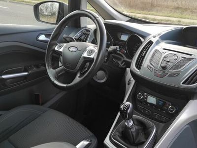 używany Ford Grand C-Max siedmioosobowy