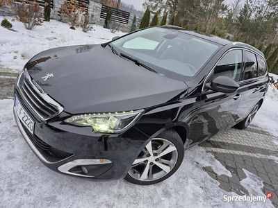 Używany Peugeot 308 120 KM (88 kW) 2014 Czarny Sedan/Limuzyna