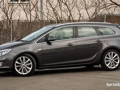 Grafitowy Używany 2011 Opel Astra Cosmo Kombi | 25 700 zł (Drogi)