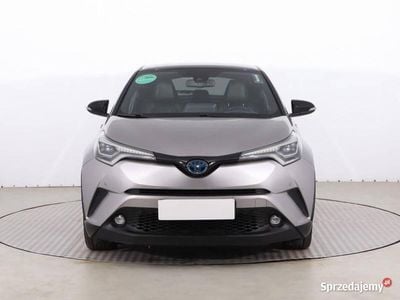 Srebrny Używany 2016 Toyota C-HR SUV | 72 999 zł (Uczciwa cena)