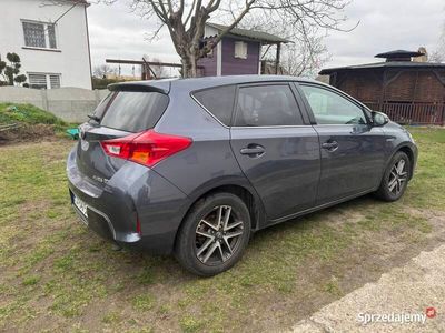 Toyota Auris Hybrid